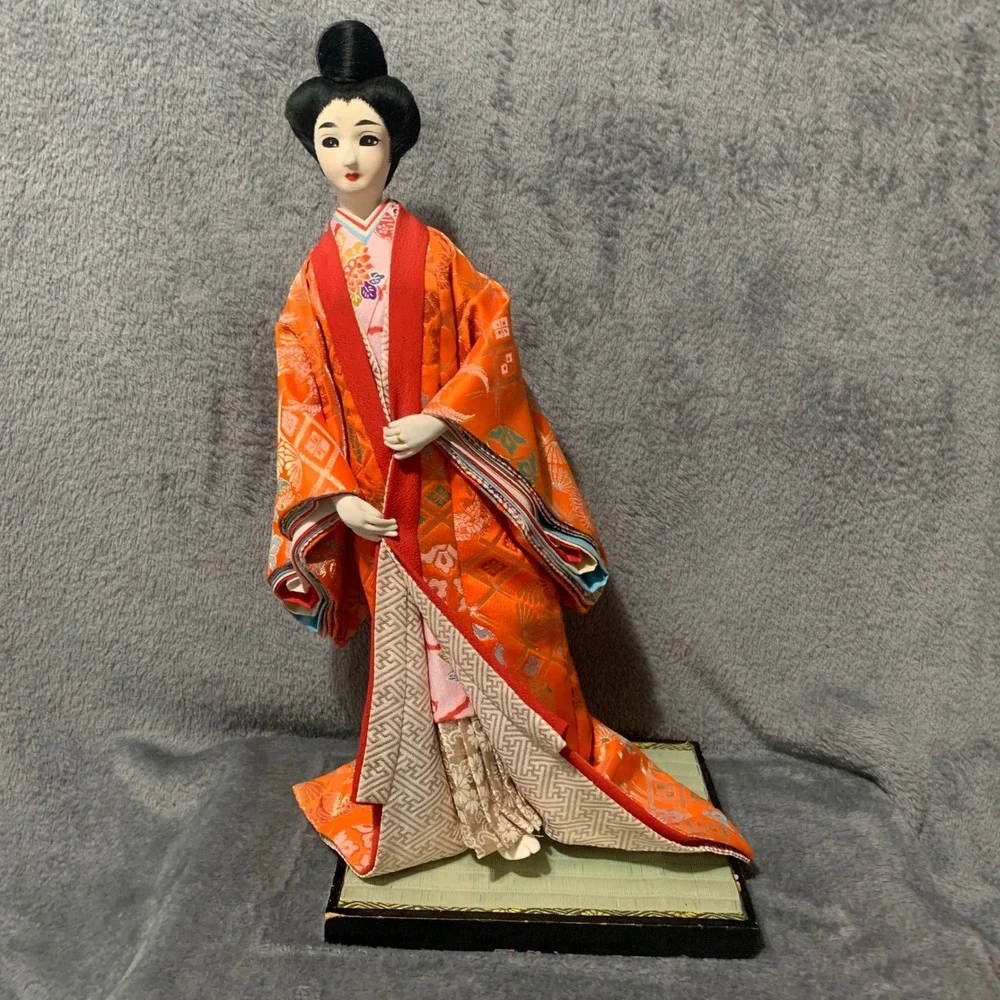 Vintage Japanese Geisha Doll Orange Silk Brocade Kimono Tatami Base 17 Inch